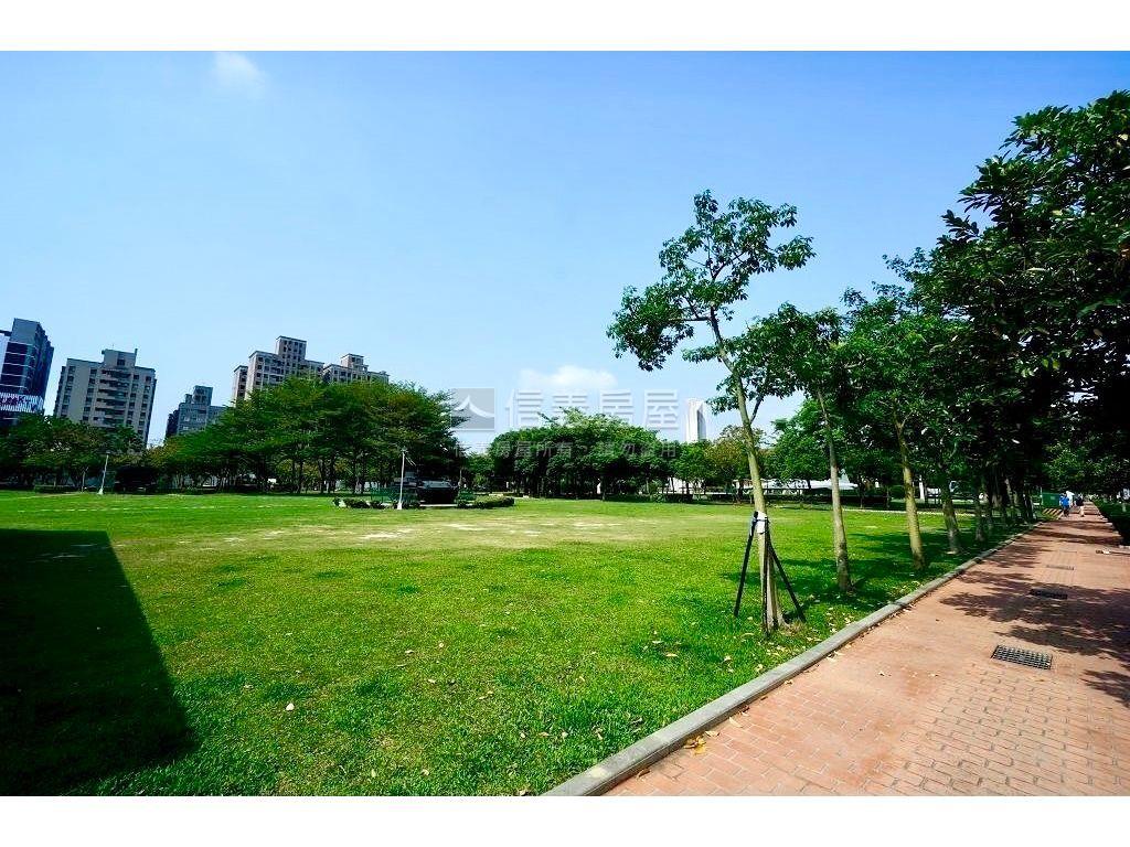 １４期亞昕一沐高樓兩房房屋室內格局與周邊環境