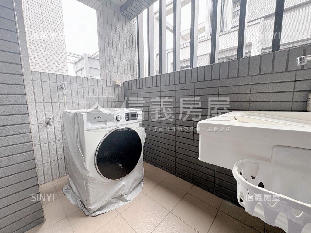 登陽城之華次頂樓兩房平車房屋室內格局與周邊環境