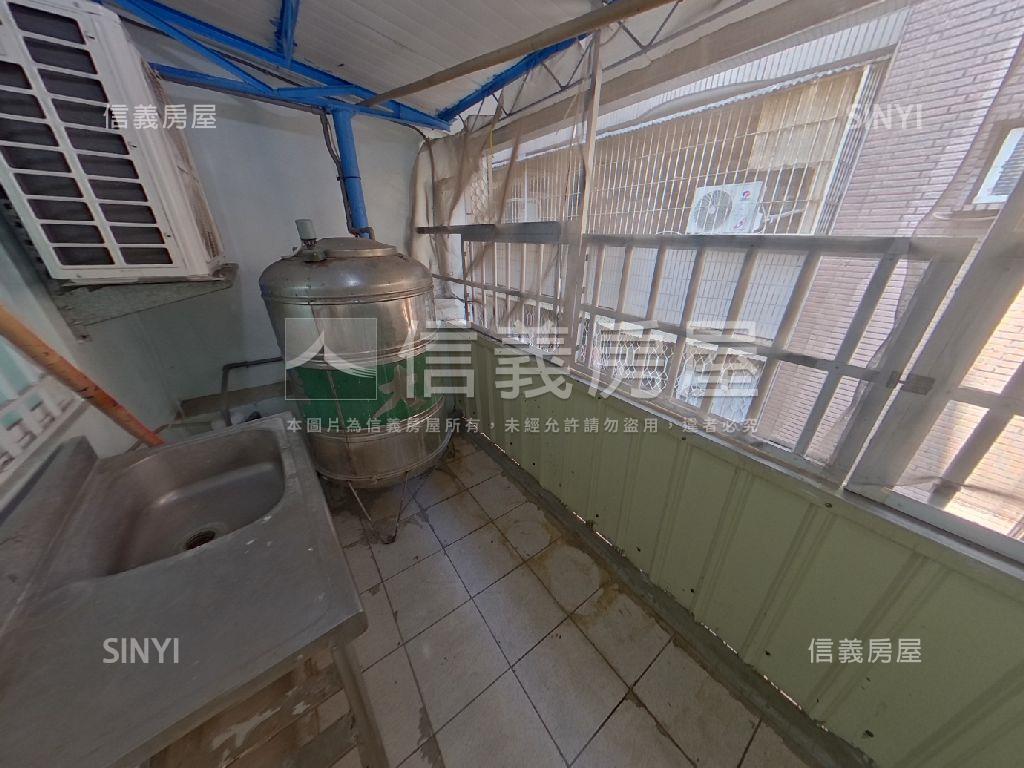 五甲國小．靜巷透天房屋室內格局與周邊環境