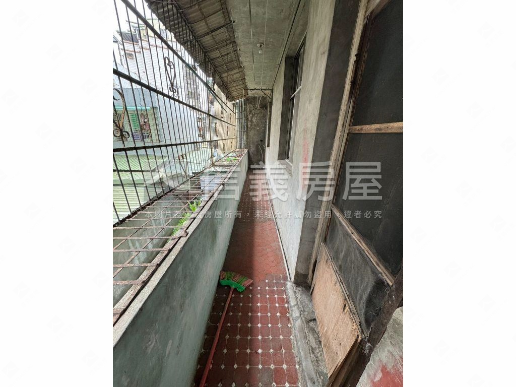 桃園車站旁２樓公寓房屋室內格局與周邊環境