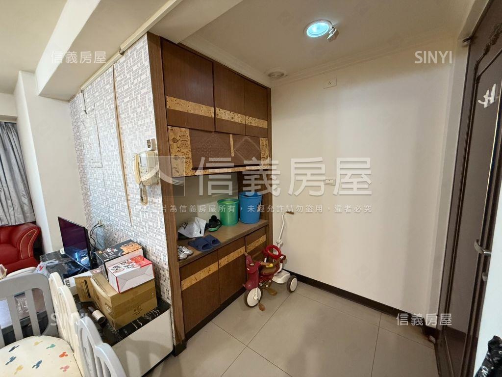 知名建商宜誠三房房屋室內格局與周邊環境