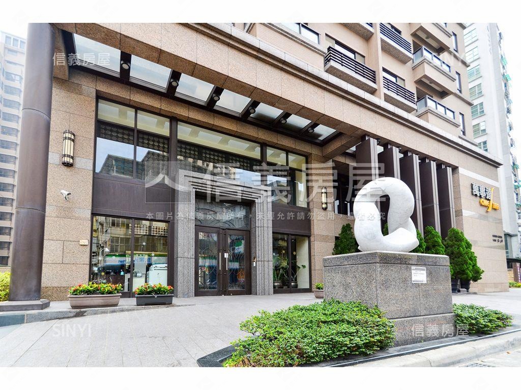 稀有萬事達兩房豪邸房屋室內格局與周邊環境