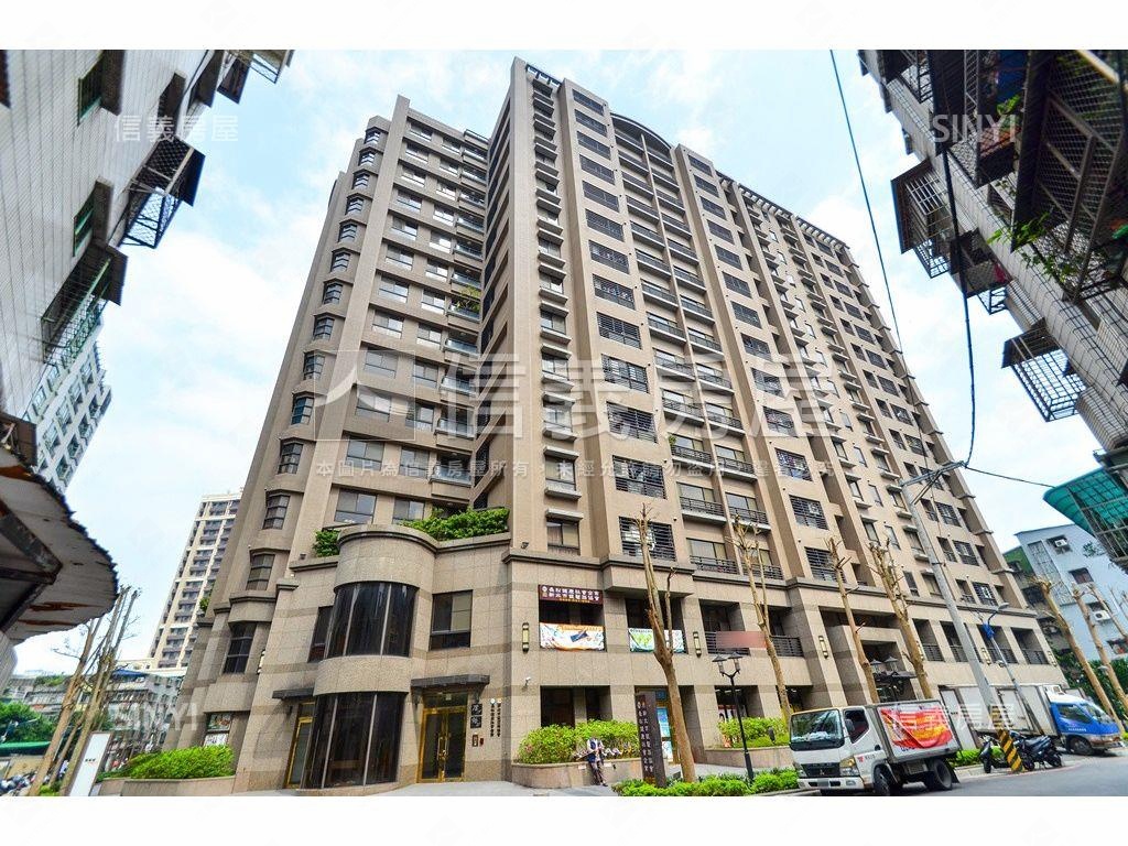 稀有萬事達兩房豪邸房屋室內格局與周邊環境