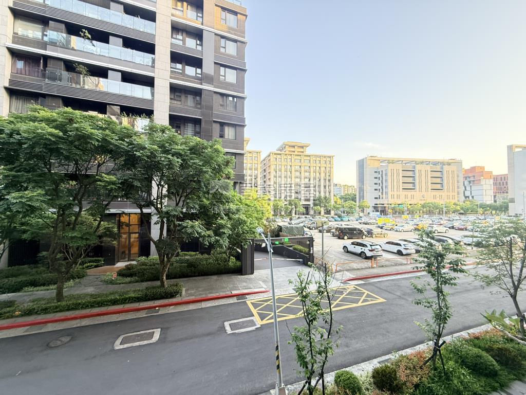 長耀四季房屋室內格局與周邊環境