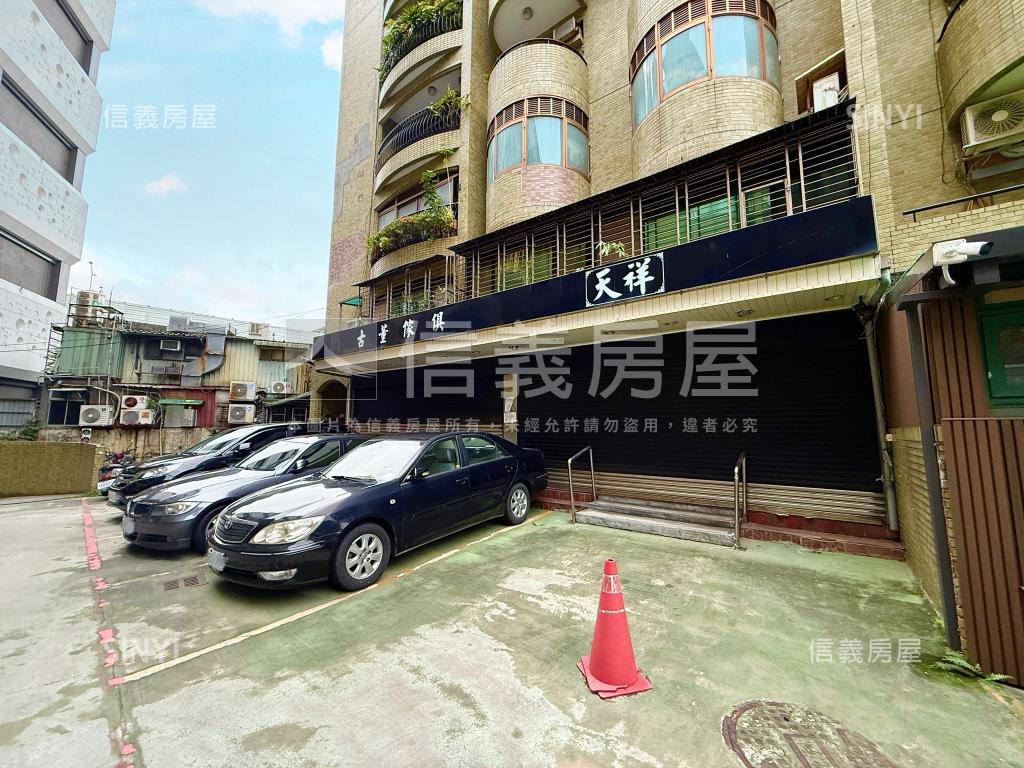 國泰東區一樓方便停車房屋室內格局與周邊環境