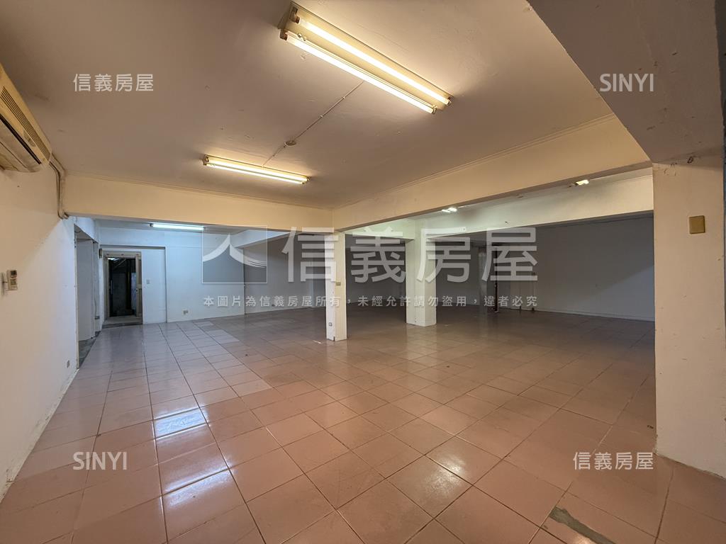 國泰東區一樓方便停車房屋室內格局與周邊環境