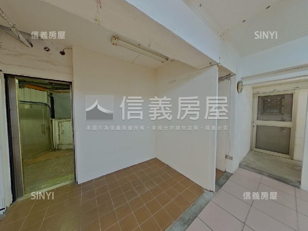 國泰東區一樓方便停車房屋室內格局與周邊環境