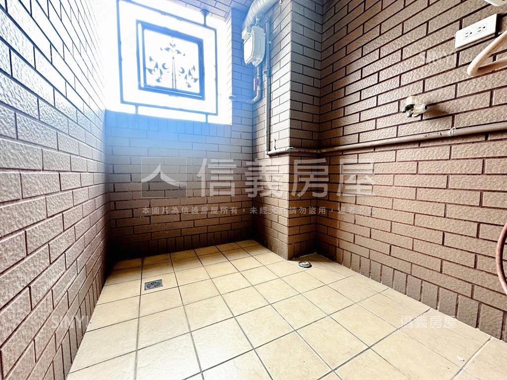 美樹館中高樓層兩房車位房屋室內格局與周邊環境