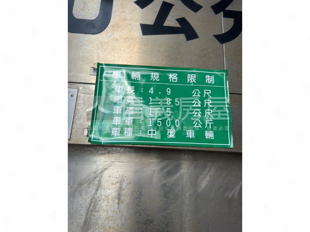 漢神商圈景觀４房車位美宅房屋室內格局與周邊環境