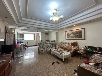 和福街車庫透天