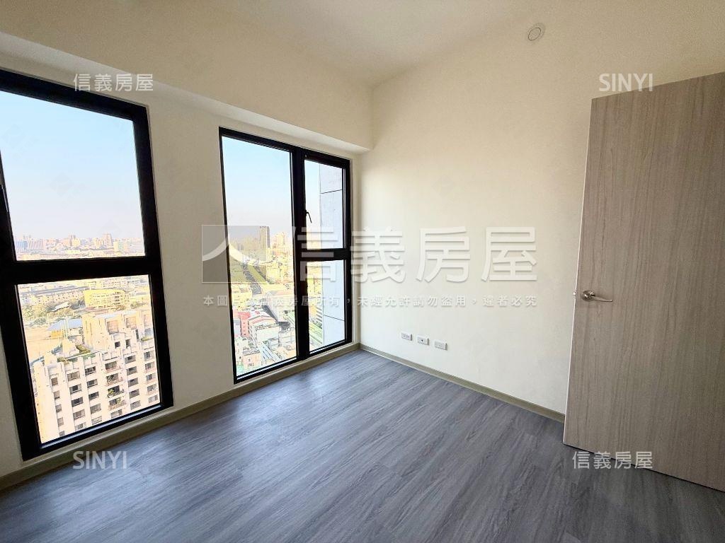 ＶＶＳ１帝王戶兩房平車房屋室內格局與周邊環境