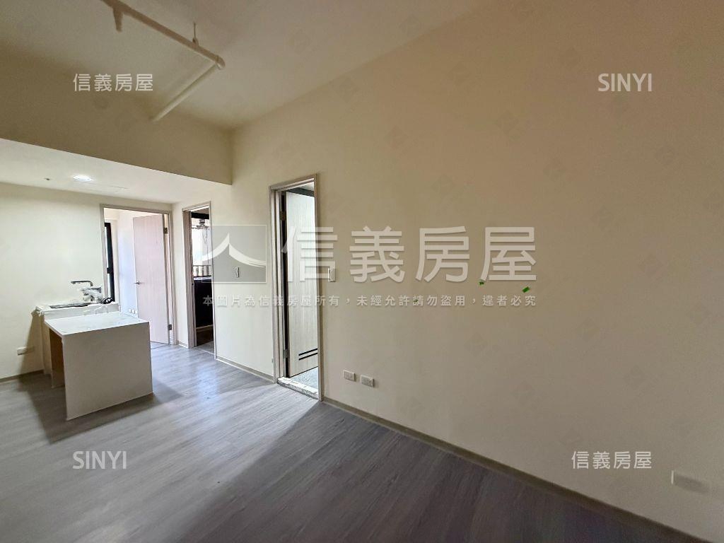 ＶＶＳ１帝王戶兩房平車房屋室內格局與周邊環境