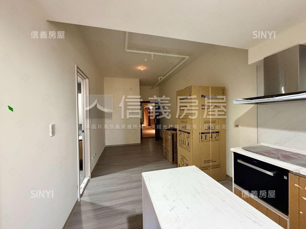 ＶＶＳ１帝王戶兩房平車房屋室內格局與周邊環境