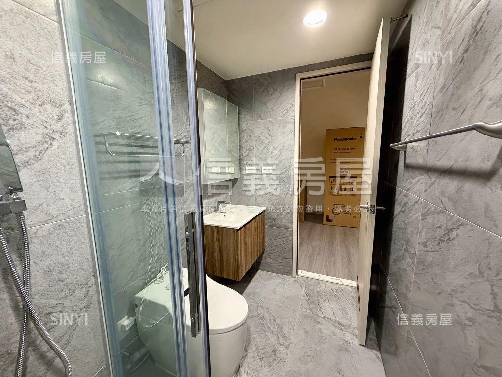 ＶＶＳ１帝王戶兩房平車房屋室內格局與周邊環境