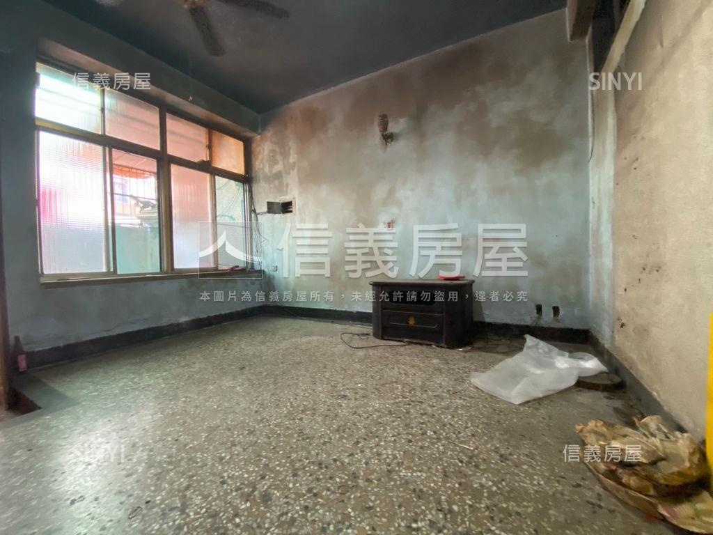 免千萬前後臨路北區透天房屋室內格局與周邊環境