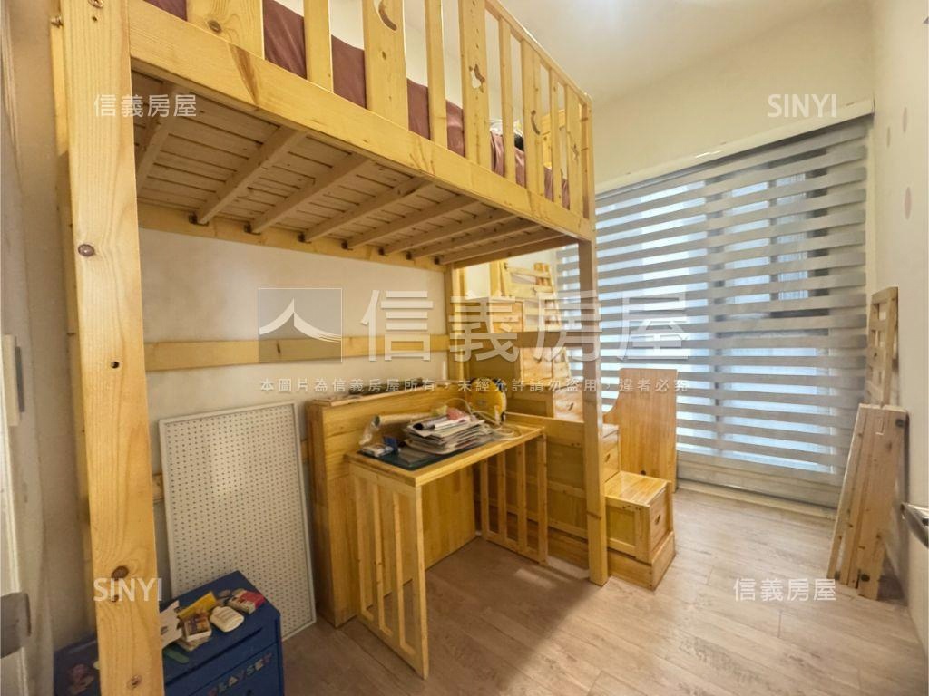 新六藝兩房尊邸坡平大車位房屋室內格局與周邊環境