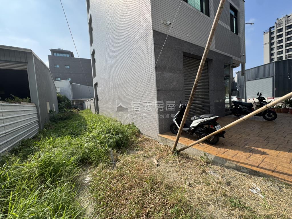 北屯區車流多方正土地房屋室內格局與周邊環境