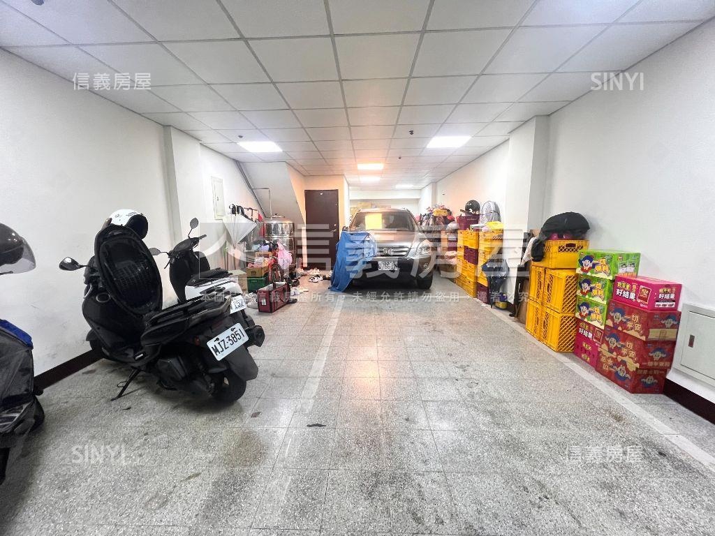 領袖花園裝潢氣派莊園房屋室內格局與周邊環境