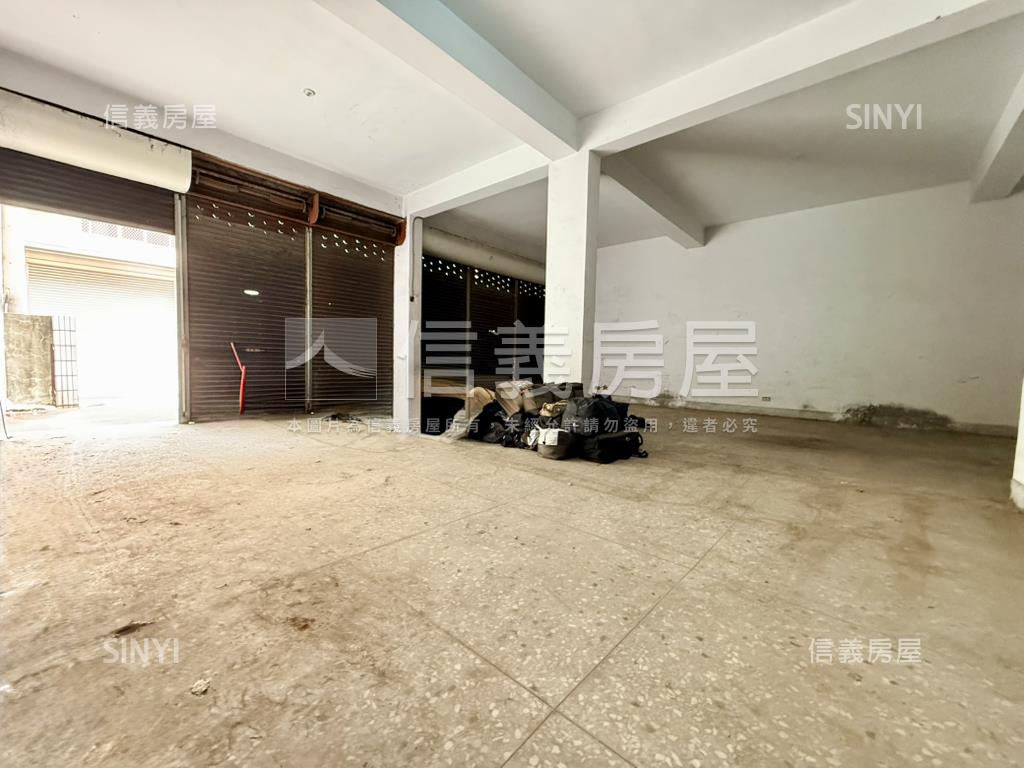 稀有大慶商圈兩棟雙併透天房屋室內格局與周邊環境