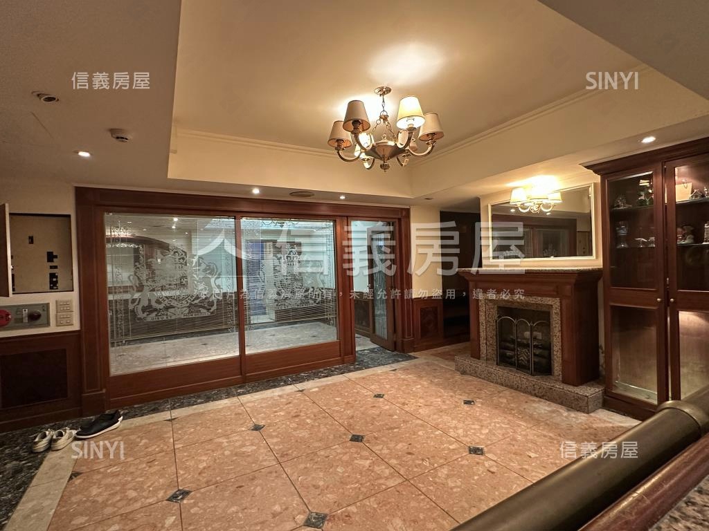 敦化南路稀有庭院一樓房屋室內格局與周邊環境
