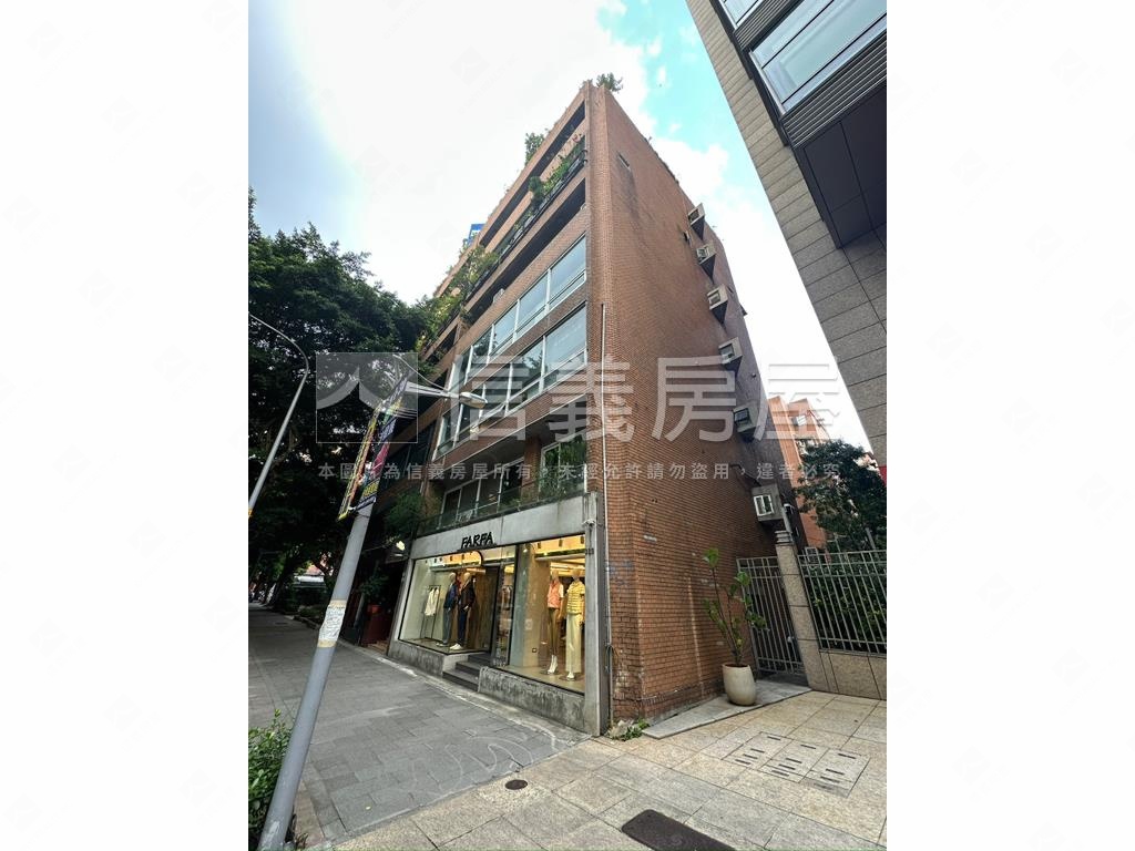 敦化南路稀有庭院一樓房屋室內格局與周邊環境
