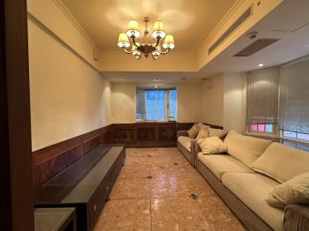 敦化南路稀有庭院一樓