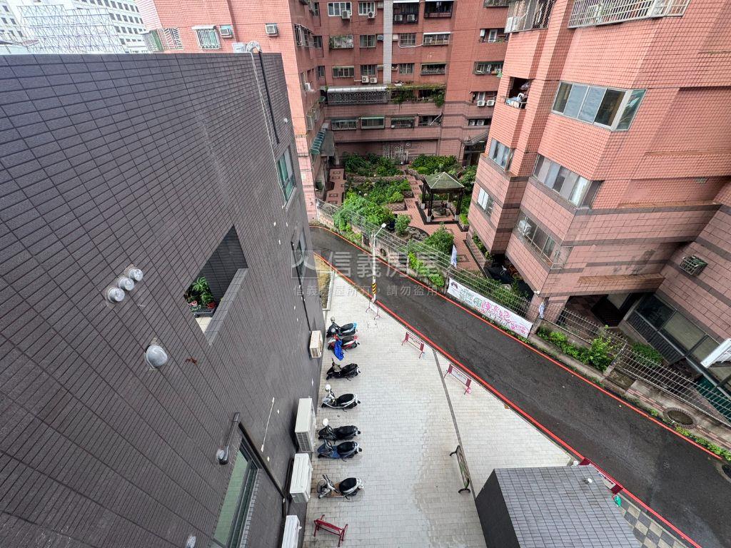 奇美京鑽．明亮簡約兩房房屋室內格局與周邊環境