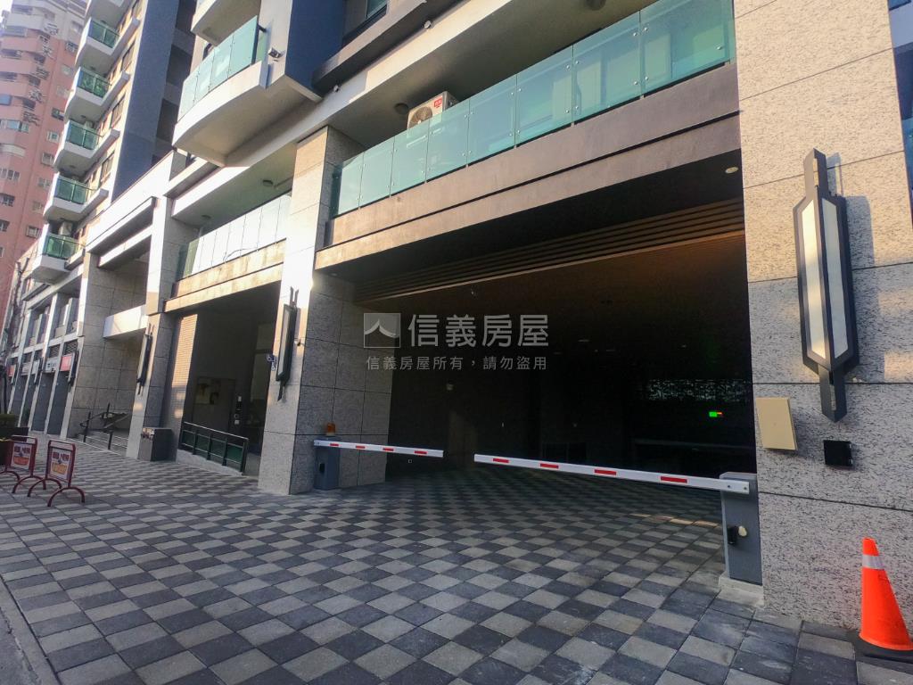 奇美京鑽．明亮簡約兩房房屋室內格局與周邊環境