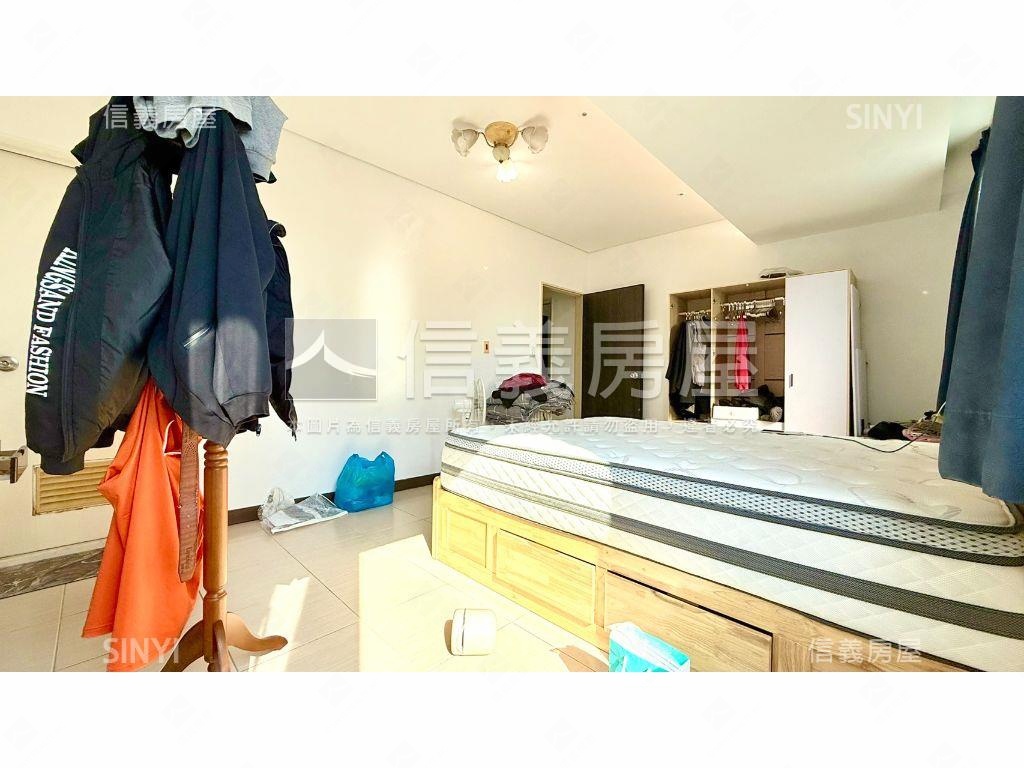 大鵬新城採光好三房平車房屋室內格局與周邊環境