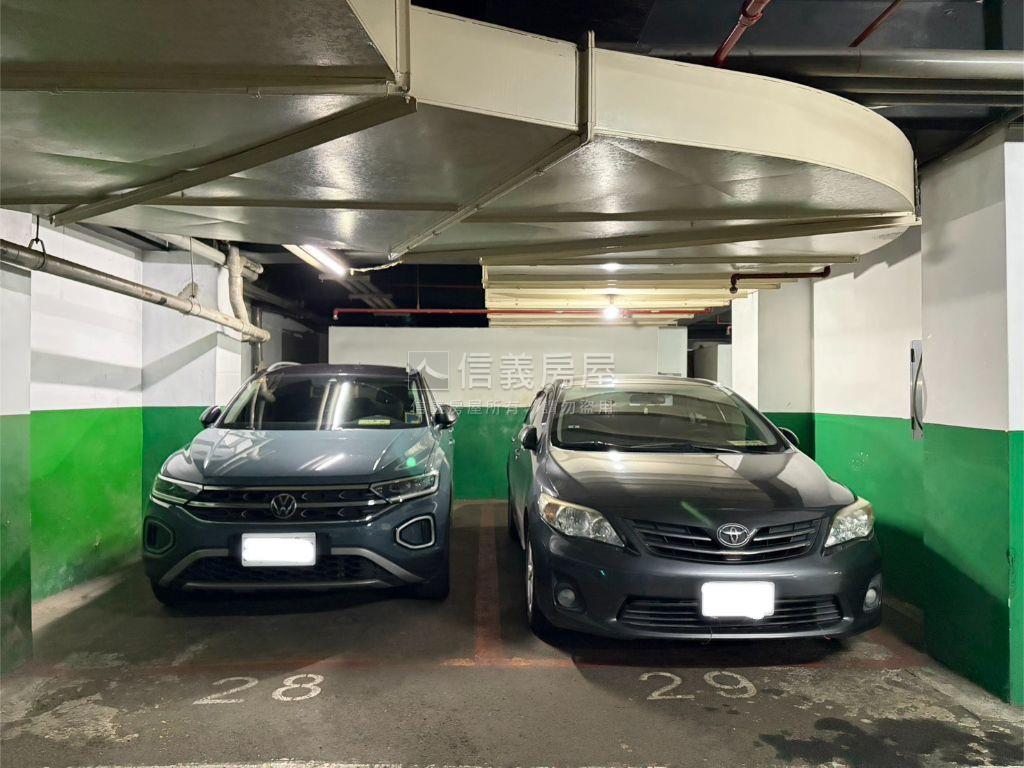 台北麗京三房加車位房屋室內格局與周邊環境