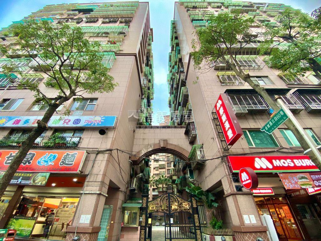 台北麗京三房加車位房屋室內格局與周邊環境