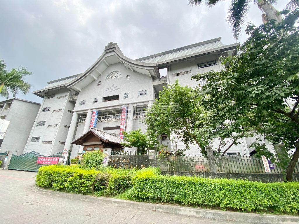 台北麗京三房加車位房屋室內格局與周邊環境