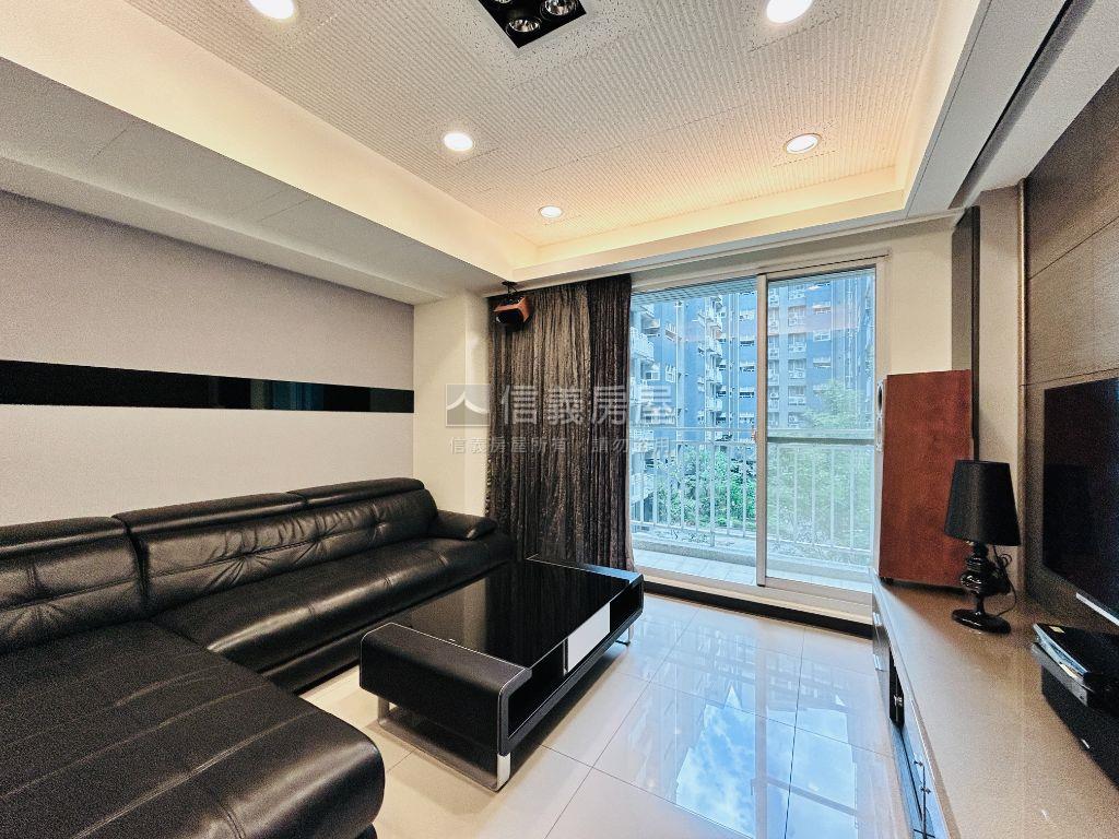 翡冷翠面中庭大三房房屋室內格局與周邊環境
