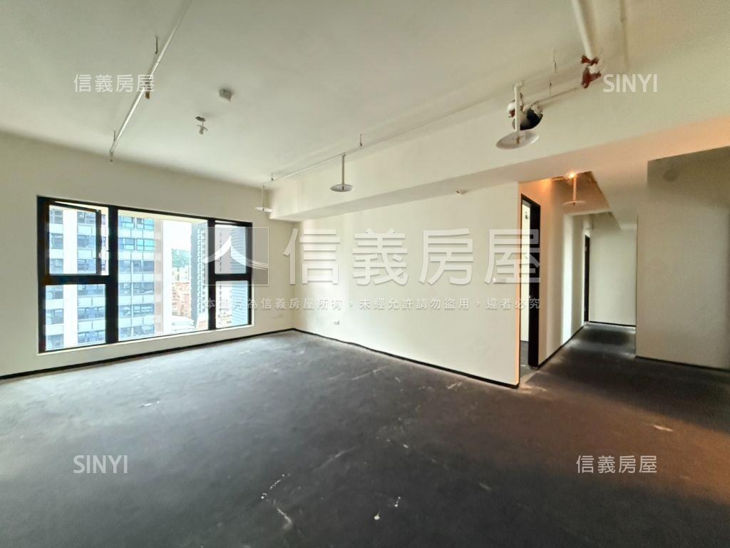 四房大坪數雙車位天母仰格房屋室內格局與周邊環境