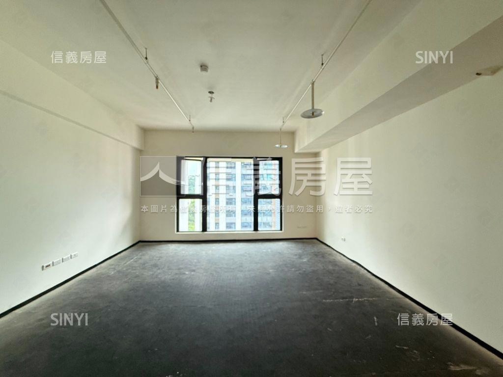 四房大坪數雙車位天母仰格房屋室內格局與周邊環境