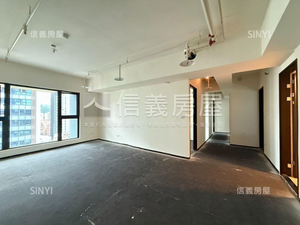 四房大坪數雙車位天母仰格房屋室內格局與周邊環境
