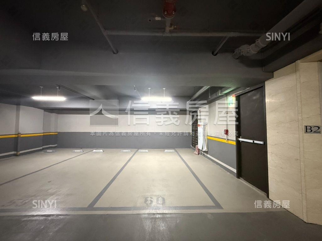 四房大坪數雙車位天母仰格房屋室內格局與周邊環境