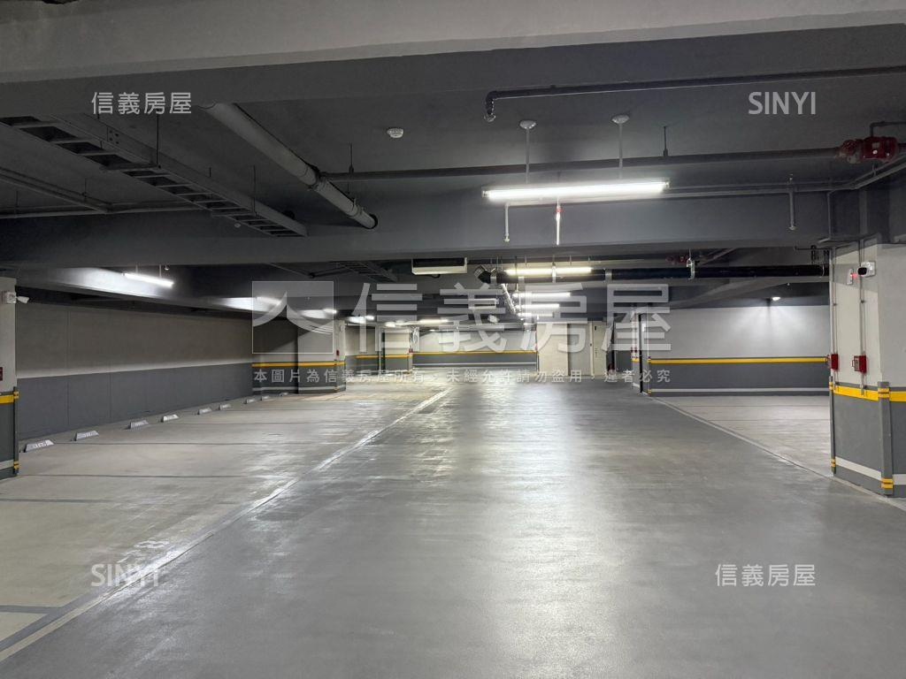 四房大坪數雙車位天母仰格房屋室內格局與周邊環境