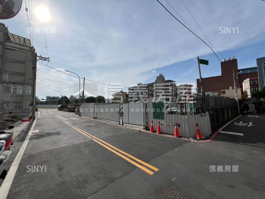 鴻柏鴻碩採光三房房屋室內格局與周邊環境