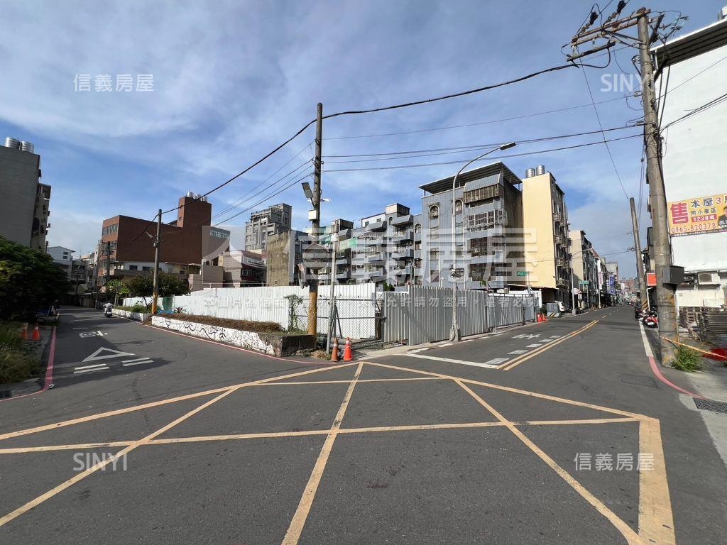 鴻柏鴻碩採光三房房屋室內格局與周邊環境