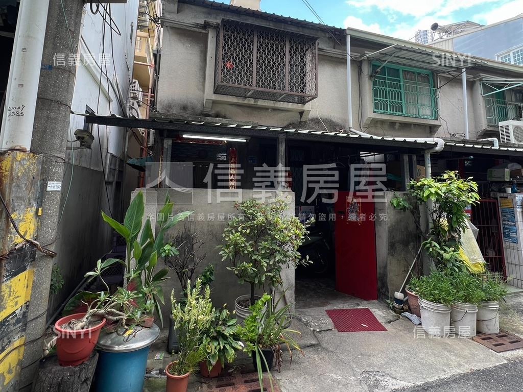 近信義國小捷運邊間透天房屋室內格局與周邊環境