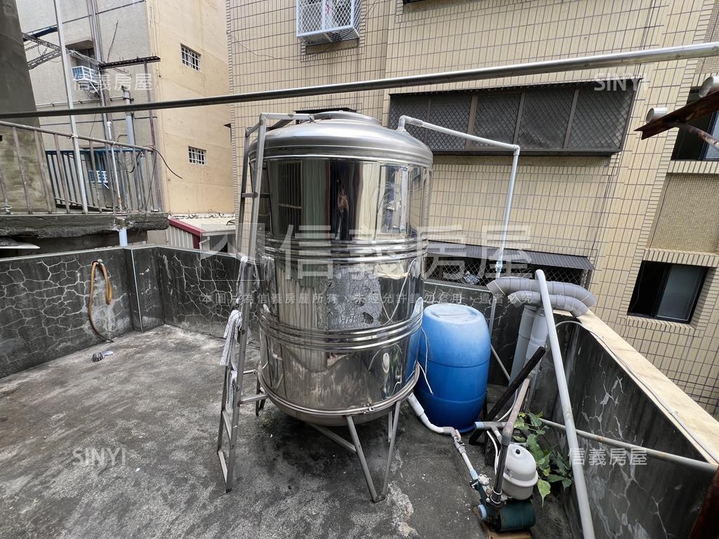 近信義國小捷運邊間透天房屋室內格局與周邊環境