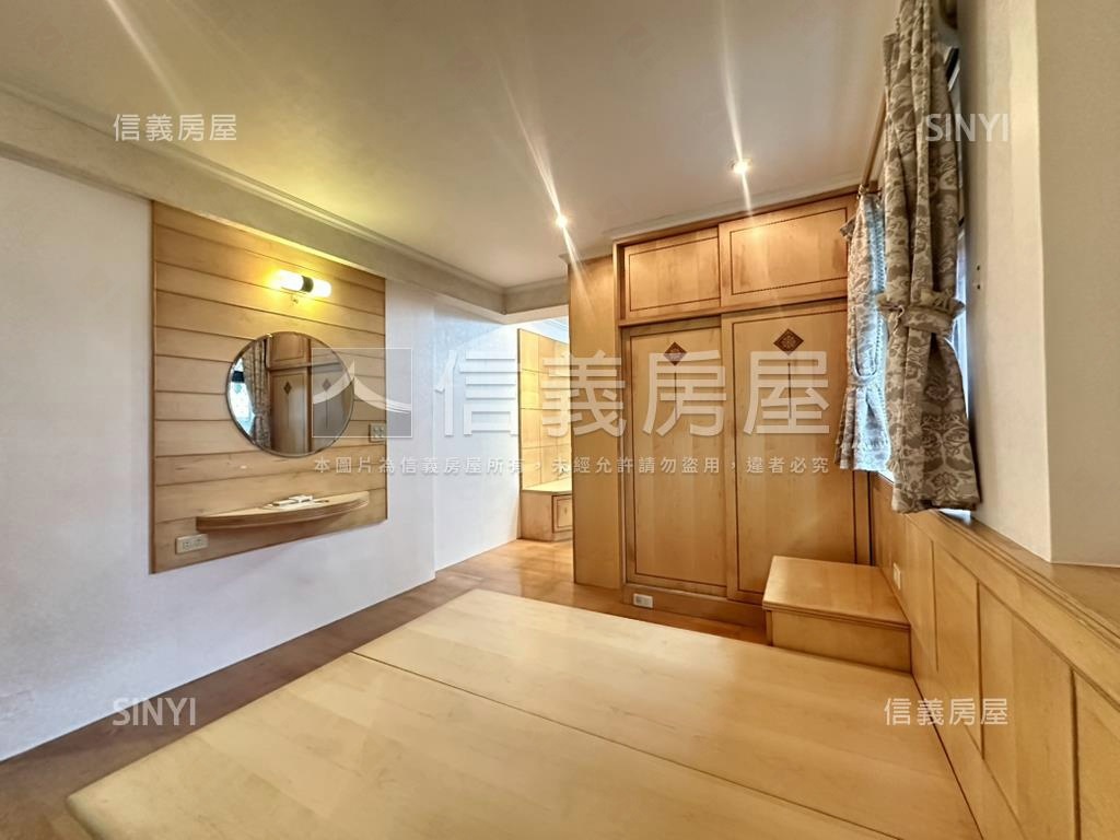 近公園電梯典雅美居房屋室內格局與周邊環境