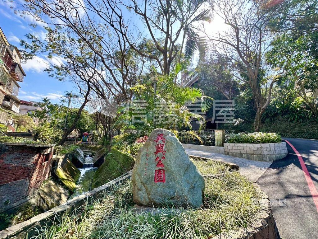近公園電梯典雅美居房屋室內格局與周邊環境