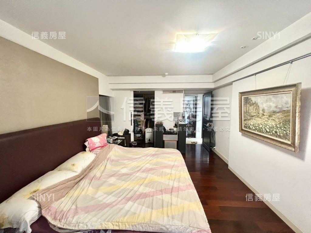麗霖珍寶獨戶豪邸雙車位房屋室內格局與周邊環境
