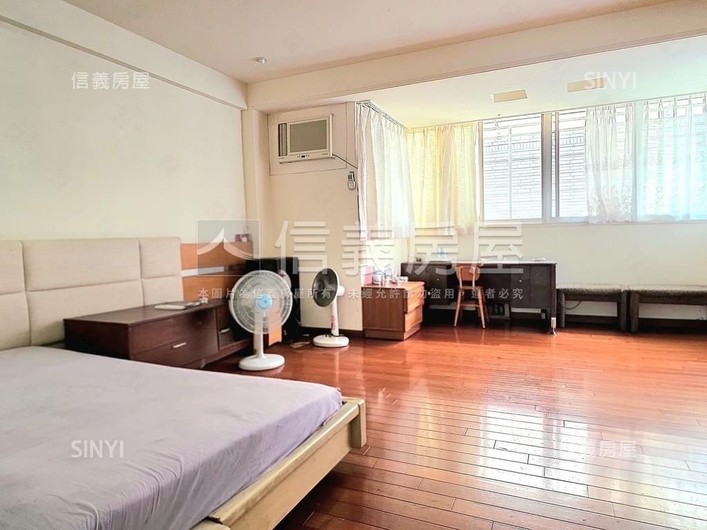 麗景稀有市區透天小苑房屋室內格局與周邊環境