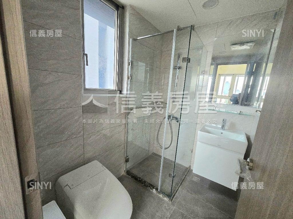 《有鄰之王》２樓附坡平房屋室內格局與周邊環境