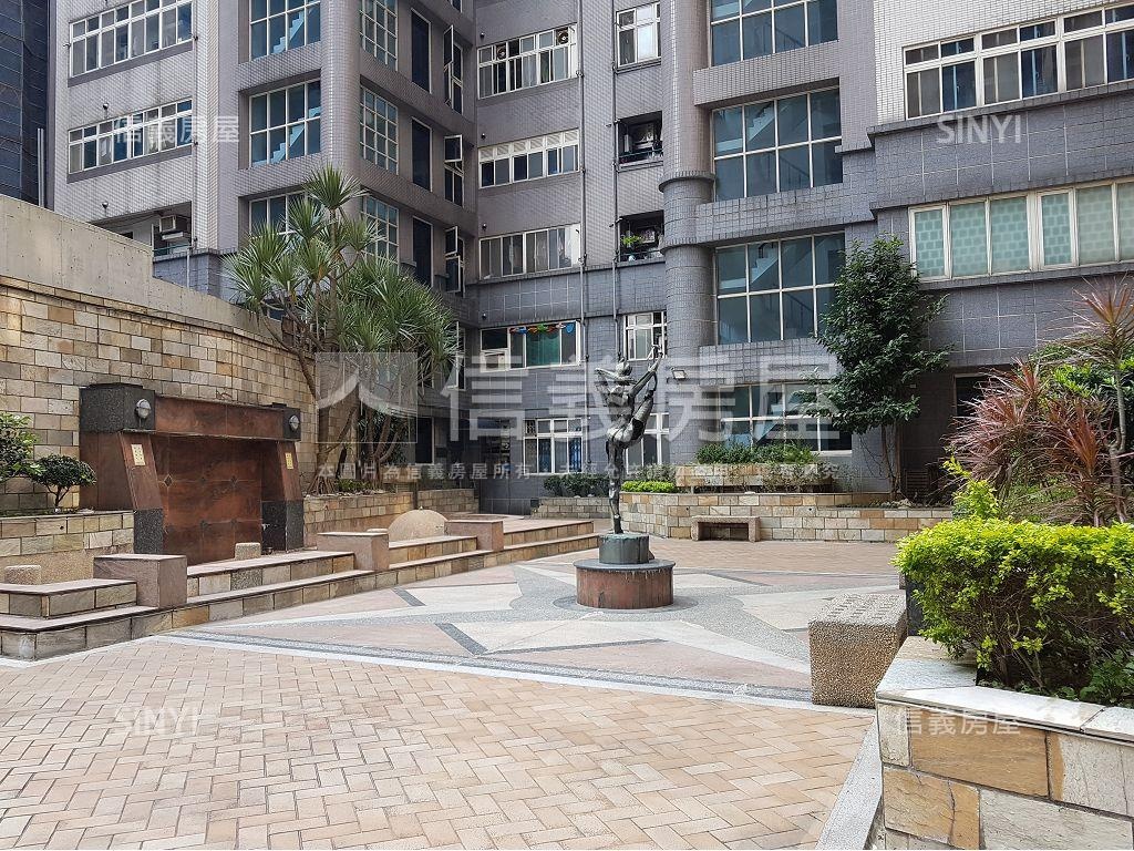 新視窗方正２房房屋室內格局與周邊環境