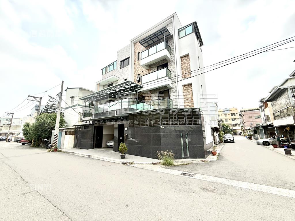 仁武面河景角窗輕奢美透房屋室內格局與周邊環境