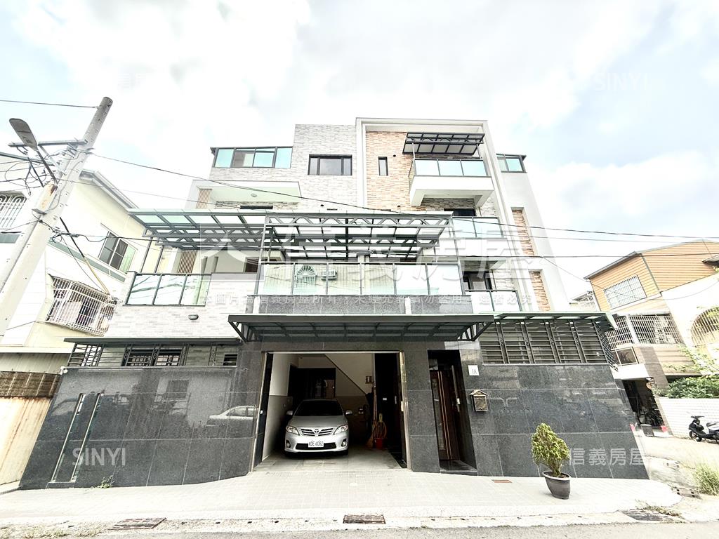 仁武面河景角窗輕奢美透房屋室內格局與周邊環境